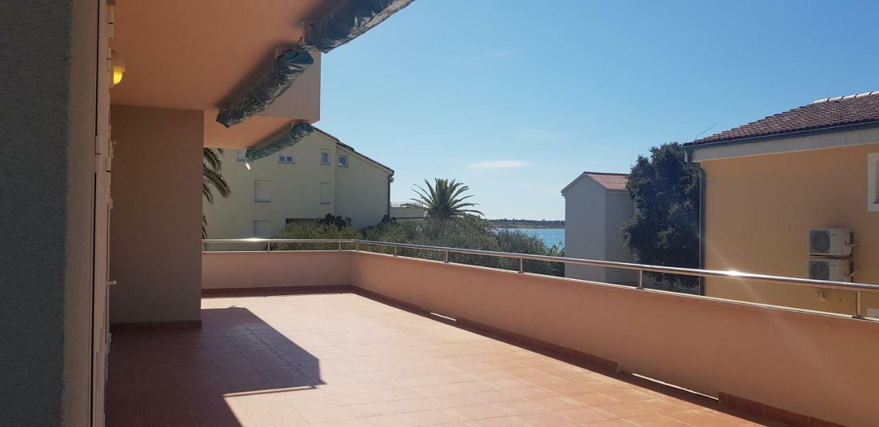 Apartments Biba Novalja Exterior photo